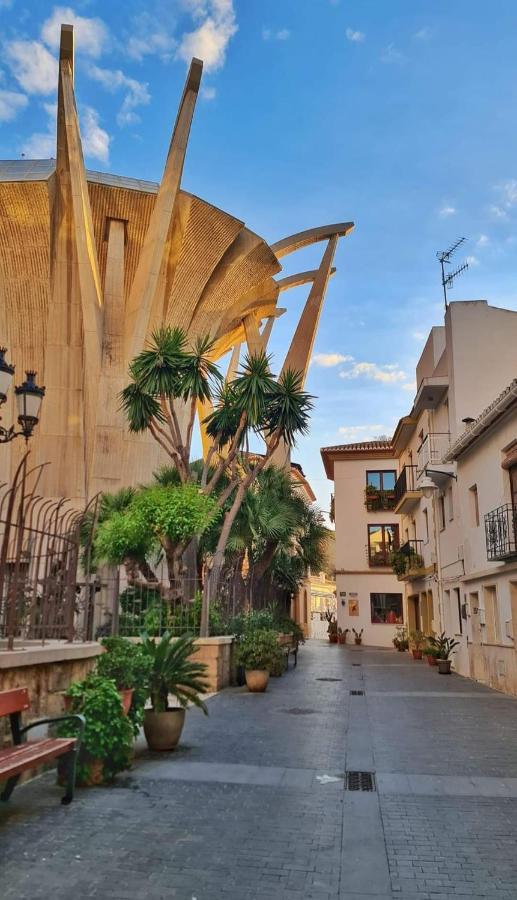 2 Bedroom, Sea Front Complex W Pool And Private Garden Jávea Esterno foto
